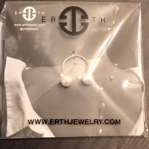 BNWT- ERTH Tu y Yo Ring from Fab Fit Fun box